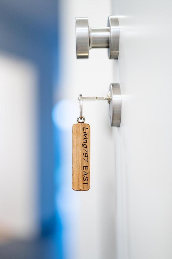 Apartment Living797 *